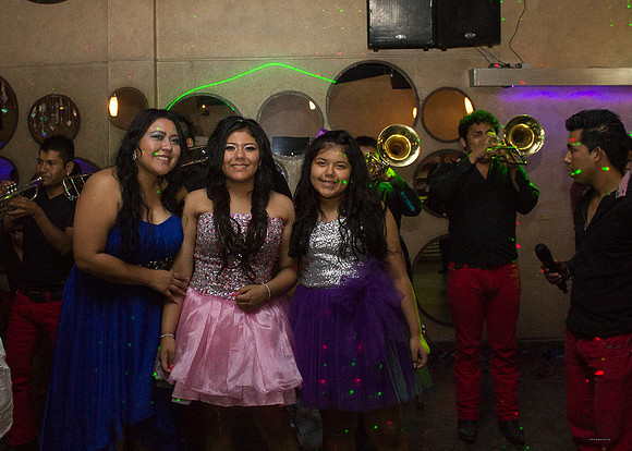 XV Frida Castillon Fiesta IIM-676