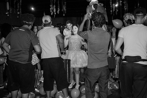 XV Frida Castillon Fiesta IIM-197-2
