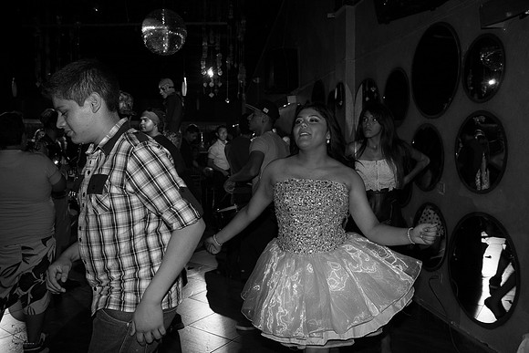 XV Frida Castillon Fiesta IIM-213-2
