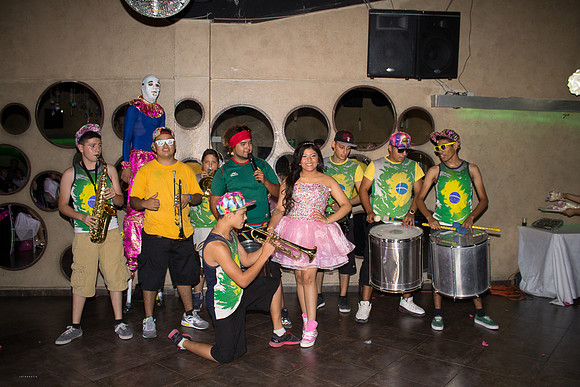 XV Frida Castillon Fiesta IIM-341