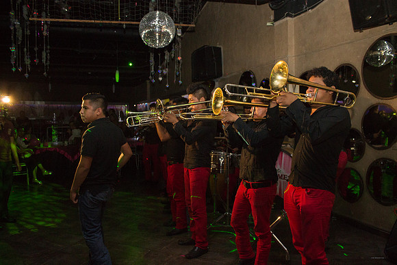 XV Frida Castillon Fiesta IIM-552