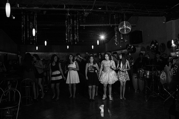 XV Frida Castillon Fiesta IIM-702-2