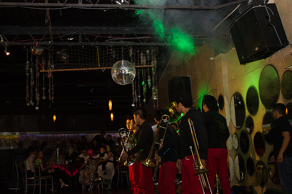 XV Frida Castillon Fiesta IIM-542