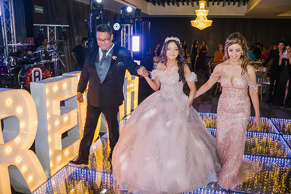 Meredith - PartyDay-83